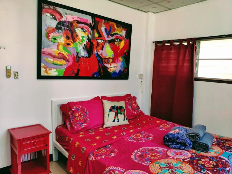 Lumphini 5 Train Station Center Ensuite Aircon Appartement *